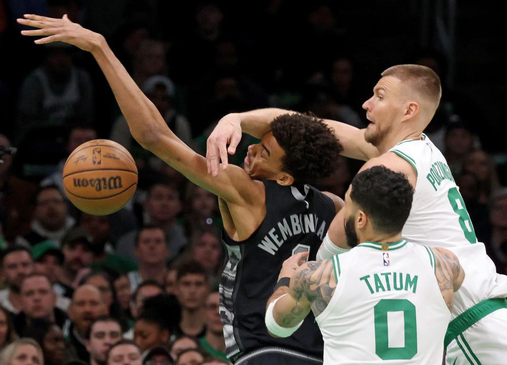 己的比赛策 己的比赛策